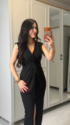 Women's Short-sleeved, V-neck, Front Spiral Detail, Slit Sandy Midi Dress. Siyah