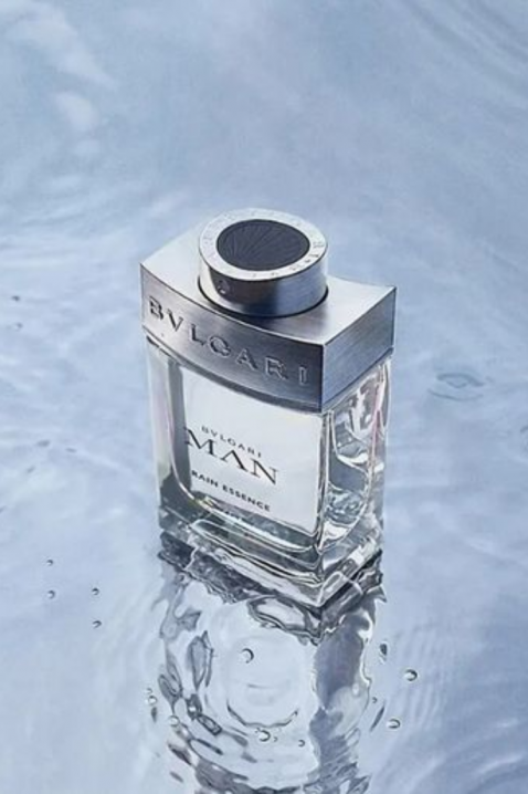 Parfém Bvlgari Man Rain Essence EDP 60 mlIVET.EU - Stylové oblečení