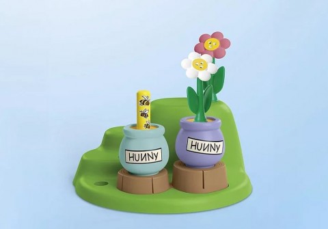 Σετ με φιγούρες Junior Disney 71694 Ο κήπος με τις μέλισσες του Γουίνι το Αρκουδάκι και του ΤίγρηIVET.EU - Εκπτώσεις έως -80%