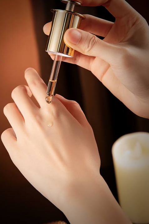 Λευκαντικό λάδι για το πρόσωπο MERCILEN Whitening Facial OilIVET.EU - Εκπτώσεις έως -80%