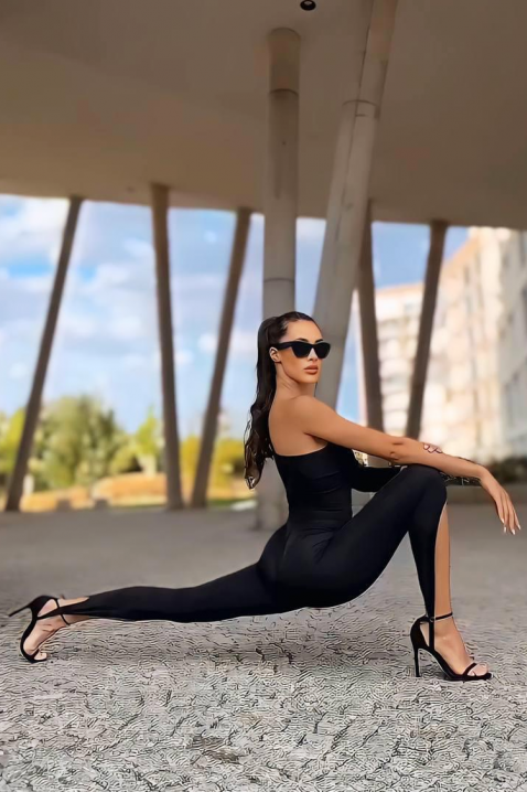 Ολόσωμη φόρμα TARVILDA, Χρώμα: μαύρο, IVET.EU - Εκπτώσεις έως -80%