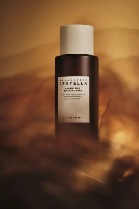 SKIN1004 Madagascar Centella Probio-Cica Essence Toner 210 mlIVET.EU - Εκπτώσεις έως -80%