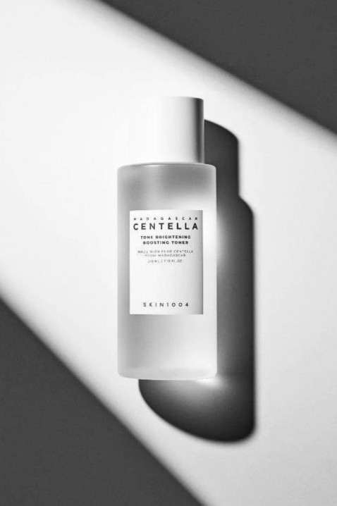 SKIN1004 Madagascar Centella Tone Brightening Boosting Toner 210 mlIVET.EU - Εκπτώσεις έως -80%