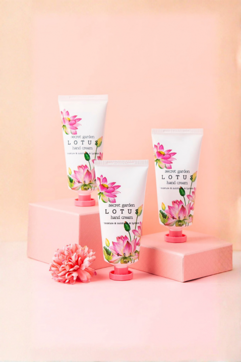 Jigott Secret Garden Lotus Hand Cream 100 mlIVET.EU - Εκπτώσεις έως -80%