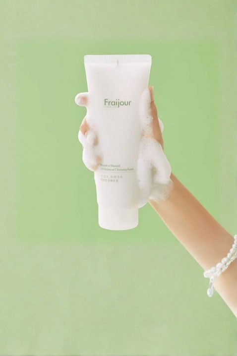 Fraijour Heartleaf Blemish pH Balanced Cleansing Foam 250 mlIVET.EU - Εκπτώσεις έως -80%