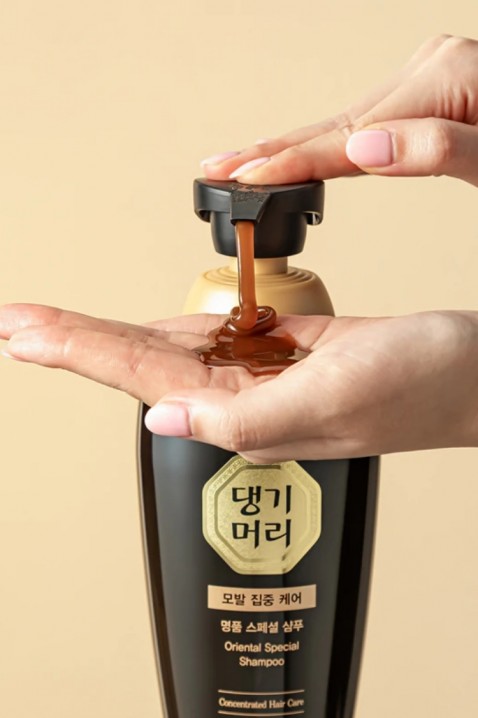 Daeng Gi Meo Ri Anti-hair loss shampoo Oriental Special Shampoo 500 mlIVET.EU - Εκπτώσεις έως -80%