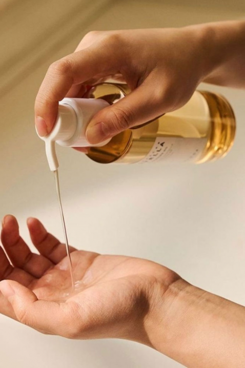 SKIN1004 Madagascar Centella Light Cleansing Oil 200 mlIVET.EU - Εκπτώσεις έως -80%