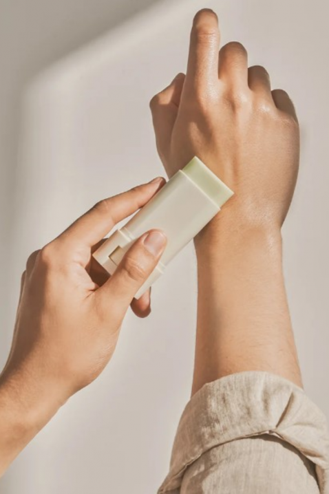 Beauty of Joseon Matte Sun Stick: Mugwort+Camelia, 18 mlIVET.EU - Εκπτώσεις έως -80%
