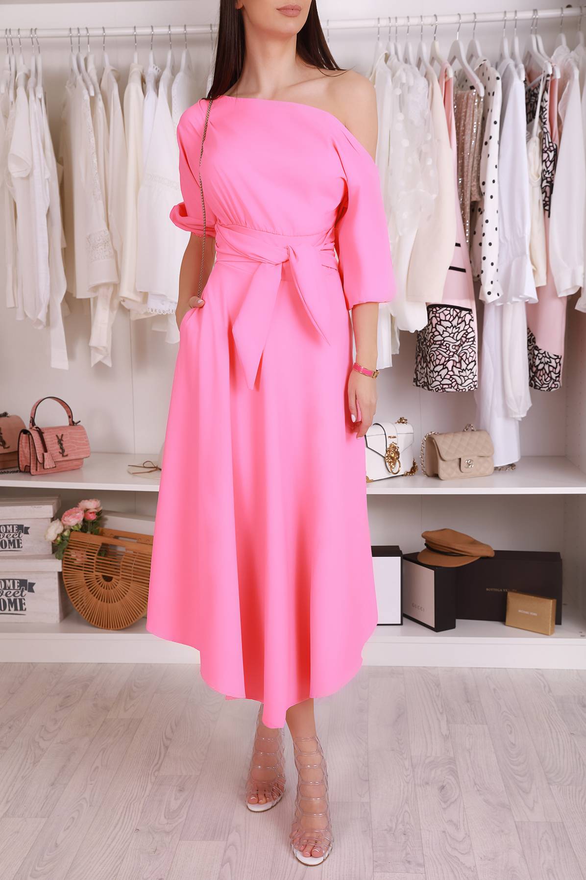 clothing stores with fast shipping