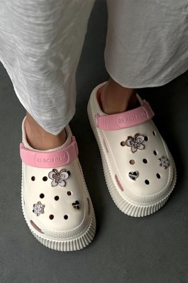 Dámske šľapky LORNATA PINK